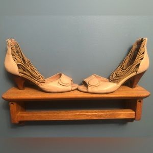 Miz Mooz low heel, nude colour, elastic straps with cute button on toe